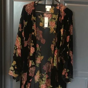 New York & Co burnout velvet open kimono